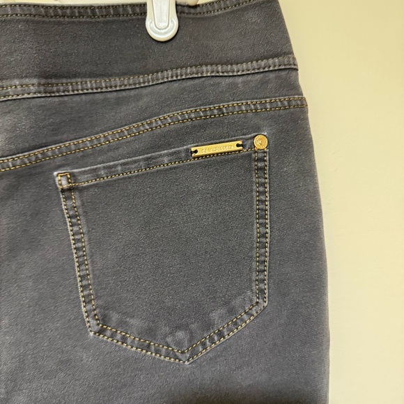 Women’s Nygard Slim Indigo Dark Wash Straight Leg Jean Jeggings Size: XL 18-20 - Picture 11 of 16